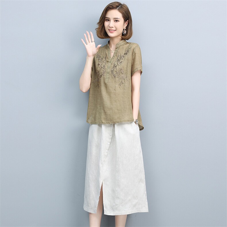 2021夏季新款简约气质V领绣花上衣时尚开叉裙摆两件套裙,女装套装/套裙,丽影随形