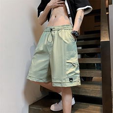 浅绿色