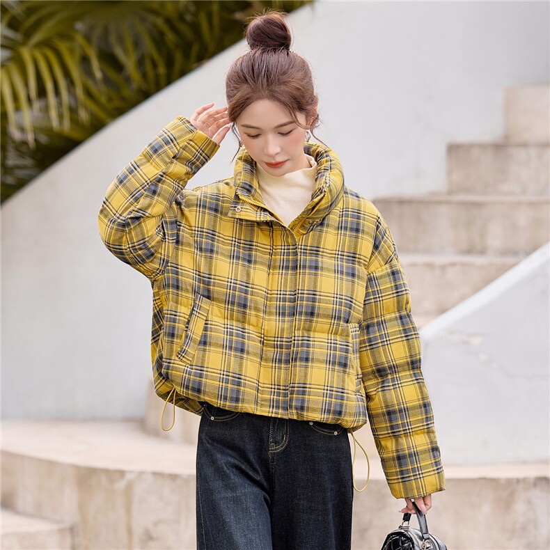 现货白鸭绒2025年冬季立领短款羽绒服外套,女装羽绒服,布依丽人