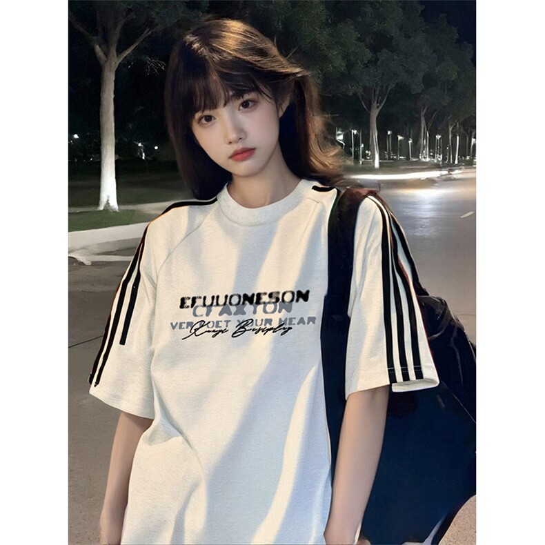抖音得物高品质二开240克宽松纯棉美式潮牌三条杠织带短袖T恤图片