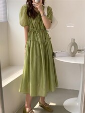 法式泡泡袖连衣裙夏季设计感小众温柔高级感初恋裙子，女装连衣裙，香丽迪1