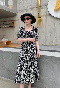 夏季新款碎花连衣裙，女装连衣裙，斯瑞威