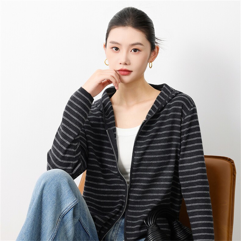 法式条纹连帽针织开衫女2025新款长袖保暖打底小衫洋气双拉链毛衣,针织衫/毛衣,菲奥羊绒