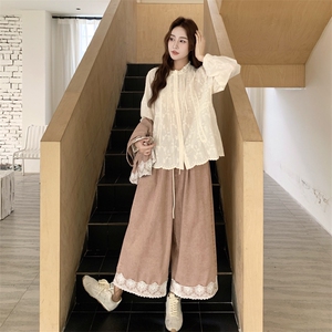 可盐可甜小个子休闲三件套女2025秋季新款蕾丝拼接衬衫马甲阔腿裤图片
