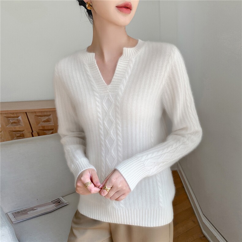 2025年秋季新款百搭女士7针重工加厚扭花V领图片