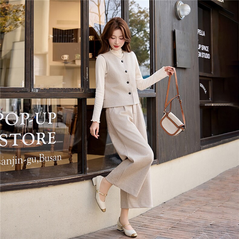 韩系高级感马甲+打底衫+休闲阔腿裤套装女2026春装新款三件套套裤，女装套装/套裙，冬木谷雨