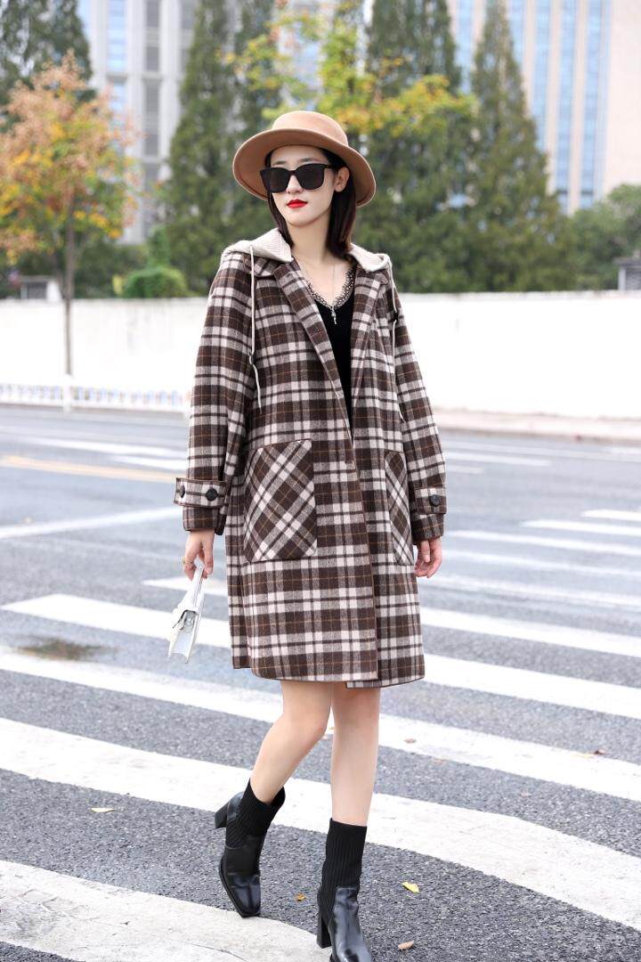 帽子可脱卸双面尼外套一件衣服两种味道。你要的样子我都有，其它，澳洛菲