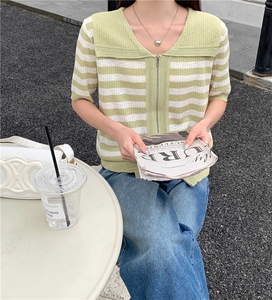 夏季新款简约条纹短袖针织衫女宽松休闲上衣图片