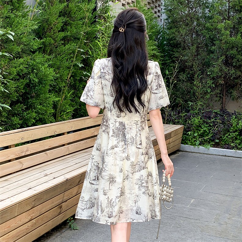 现货高级感棋牌夏季时尚衣裙气质显瘦简约大方减龄连衣裙女,商品下架区,网红馆