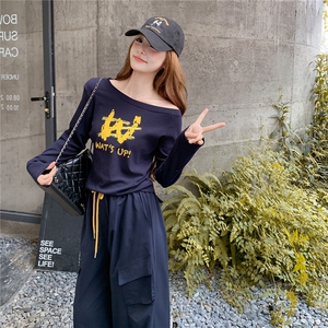 设计感露肩工装套装女2025秋季新款时尚洋气减龄显瘦阔腿裤两件套图片