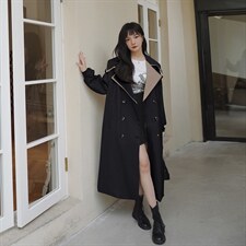 黑色