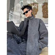 黑灰色