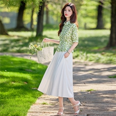 高级感时尚套装裙女春夏短袖绿花衬衫减龄半身裙两件套，女装套装/套裙，水衣源