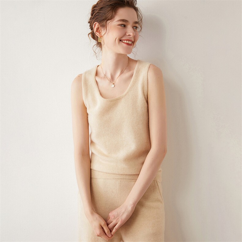 2024年秋季U领平面吊带U领平面吊带云感，女装背心吊带，绒创羊绒