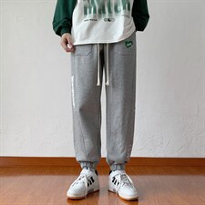 灰色