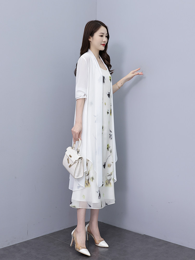 背心连衣裙女2025夏季新款防晒衣雪纺披肩开衫外搭裙子,女装连衣裙,秀美人生
