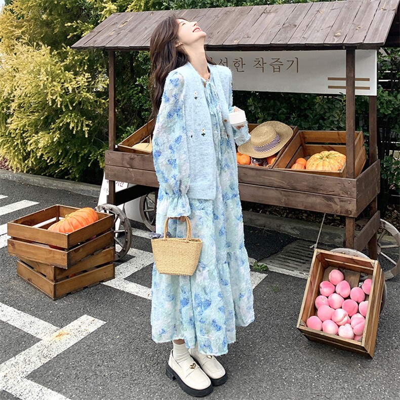 蓝色针织马甲碎花连衣裙女2025春季新款法式系带减龄长裙两件套,女装套装/套裙,2C232