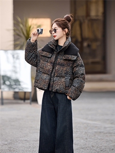 冬季新款女装2025年时尚气质优雅大方加厚棉服豹纹外套图片