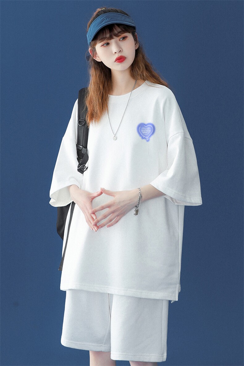 中性2023夏季爱心印花圆领宽松短袖运动风T恤套装TZ42P50控68,男装休闲套装,A247A