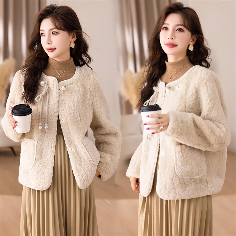 2024年冬季女新款潮流时尚包边仿羊羔毛皮毛一体外套，女装短外套，艾贝斯