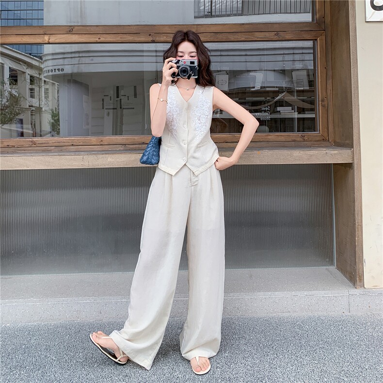 简约老钱风重工刺绣马甲阔腿裤套装女2026夏季显瘦超好看一整套,女装套装/套裙,冬木谷雨