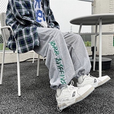 灰色