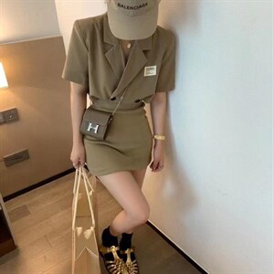 腰部镂空Polo连衣裙 新款上新，女装连衣裙，XTZ style