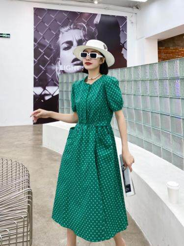 韩版碎花连衣裙，女装连衣裙，玩美