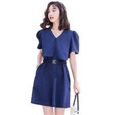 田园连衣裤2022年夏季拉链泡泡袖中腰宽松腰带收腰少女领连体短裤，女装连体裤，微微衣阁