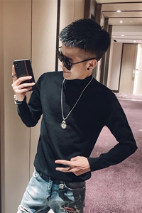 M06 2021社会小伙网红修身纯色圆领毛衣针织衫男潮图片