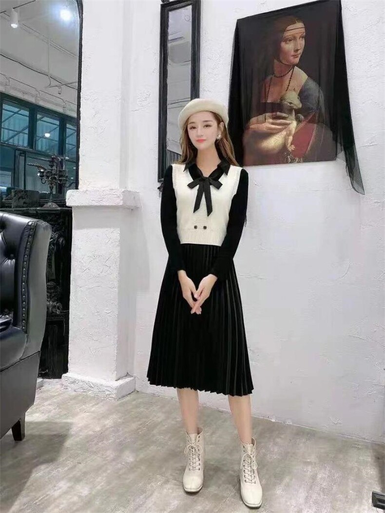 秋装，马甲两件套连衣裙，现货四个尺码，女装马夹，依柏璐