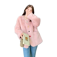 环保皮草外套女短款小香风皮毛一体2025新款设计感毛毛彩扣上衣，女装短外套，2C229