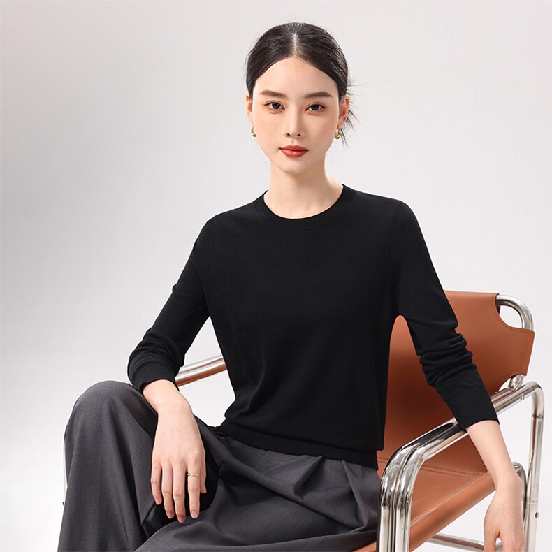 2025年秋季经典圆领时尚百搭通勤简约休闲长袖,女装羊毛衫,清联羊绒