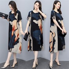 2022年夏季新款气质时尚印花连衣裙，女装连衣裙，香香