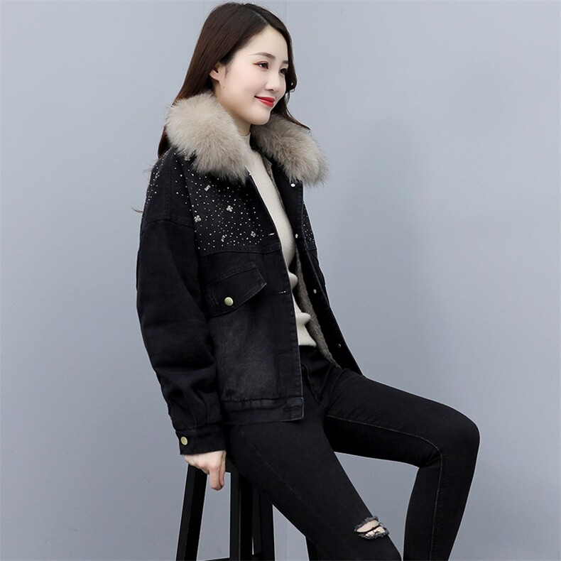 冬季加绒烫钻时尚翻领口袋单排扣女装牛仔外套配狐狸毛毛领,女装短外套,微微衣阁