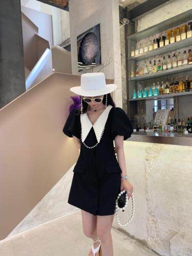 尖领连衣裙，女装连衣裙，HE