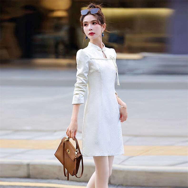 粉色改良中长款旗袍短裙子女新夏年轻款少女订婚国风新中式连衣裙,女装连衣裙,奕薇雅