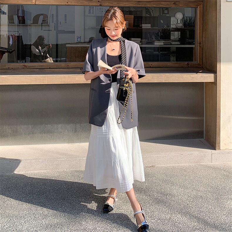 休闲深灰色短袖西装外套女夏2025新款高级感韩系慵懒洋气百搭西服,女装西装,自然秀