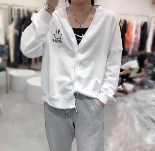 笑脸开衫现货，女装，魅力布梵