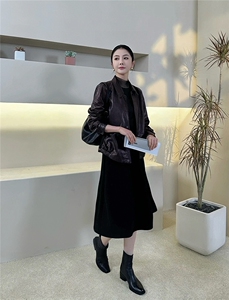 2025年秋冬新款环保皮衣单排扣宽松翻领夹克外套图片