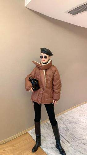 当季爆品韩版小辣椒领宽松羽绒服、，女装羽绒服，索罗密欧