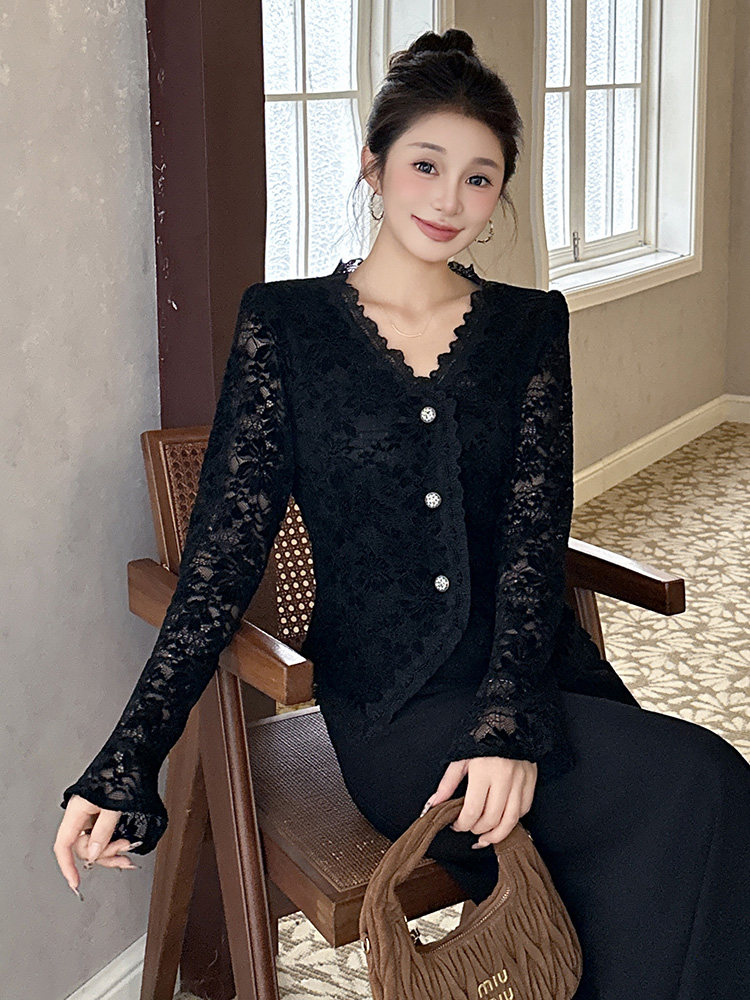 现货2025法式勾花V领植绒蕾丝双层时尚百搭显瘦洋气上衣,女装蕾丝衫/雪纺衫,时尚俏佳人