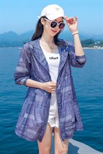 2022夏季新款时尚连帽防晒衣外套拉链宽松型中长款插肩袖，女装防晒衣，依倍林