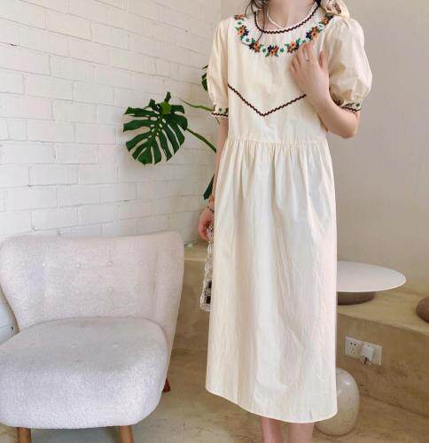 现货刺绣连衣裙，女装连衣裙，NIY