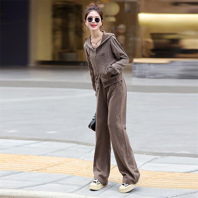 2024春季新款时尚潮流三件套女装套装宽松显瘦休闲运动服,女装套装/套裙,梦芯尔