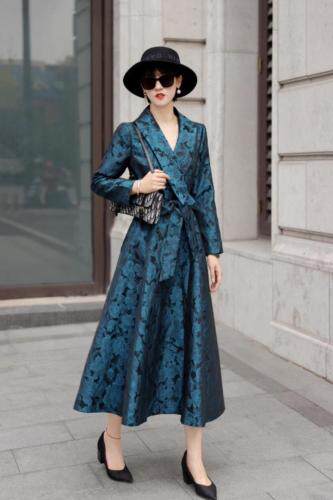 秋季这款进口提花风衣裙，女装风衣，澳洛菲