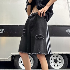 黑色