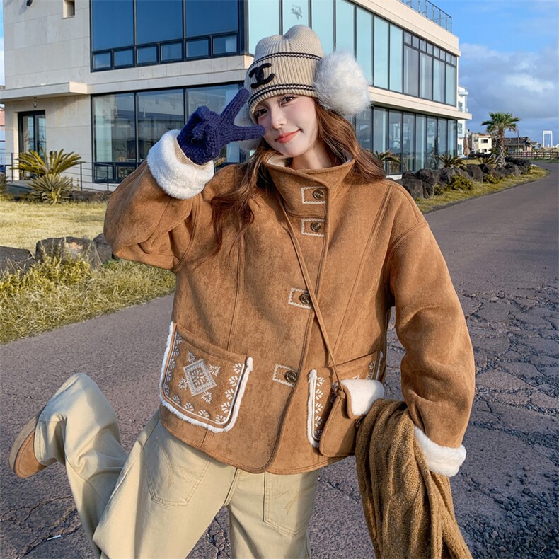 咖色美拉德皮毛一体羊羔毛外套女冬季2025新款独特漂亮巨好看棉服,女装短外套,2D076
