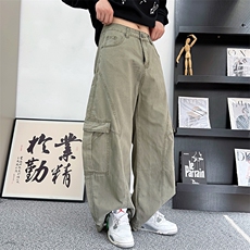 军绿色