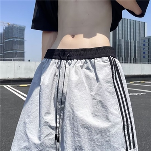 港风夏款男短裤冰丝速干三条杠条纹五分短裤D9050 P33图片